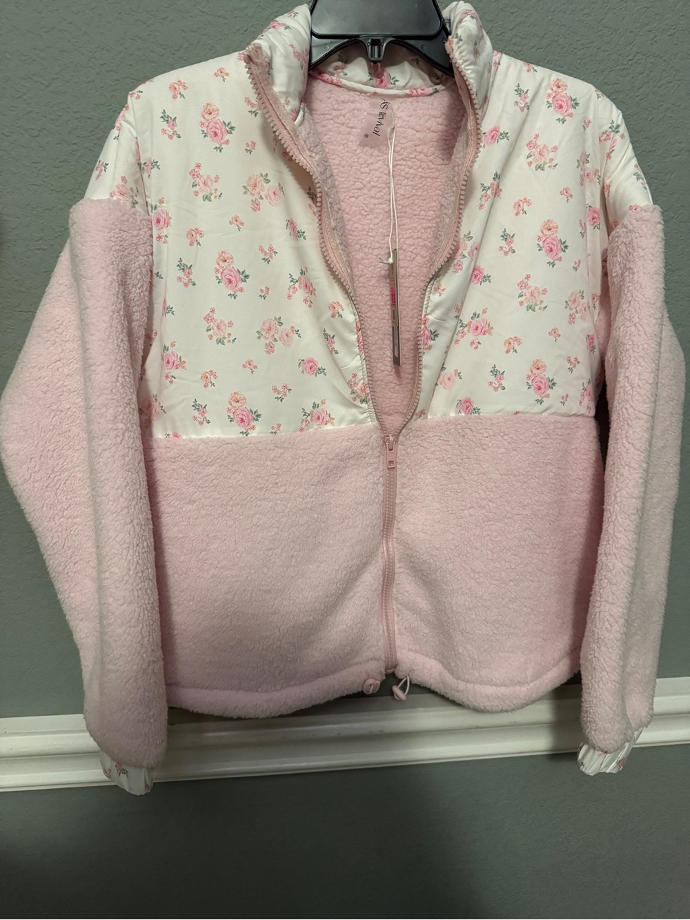 ASR Altar’d State Pink Floral Sherpa Zip up size XS - Picture 2 of 8